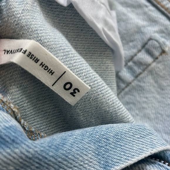 pacsun high rise light blue denim shorts - Picture 3 of 4